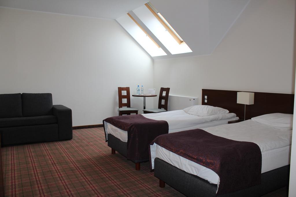 Hotel Marusza กรูจอนตส์ ภายนอก รูปภาพ
